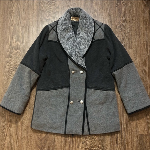 🖤HOST PICK🖤Vintage Double Breasted Wool Coat - Picture 5 of 16